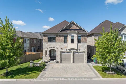 43 Elysian Fields Circle, ON L6Y 6E8