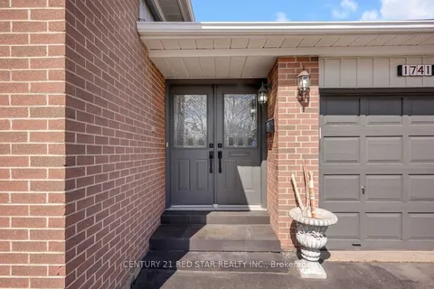 1741 Pickmere Court, ON L4X 1Z3