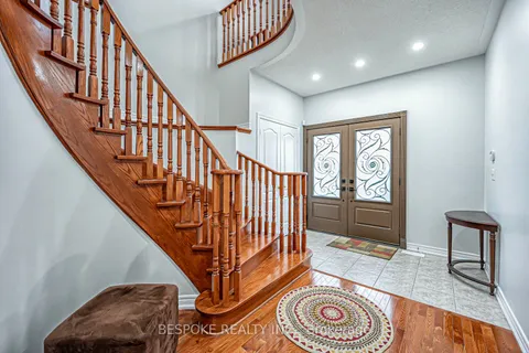 14 Dovehaven Crescent, ON L6P 2H7