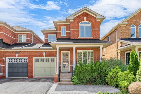 3270 Ridgeleigh Heights, ON L5M 6R9