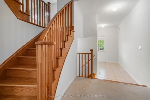 372 Scott Boulevard, ON L9T 0T2