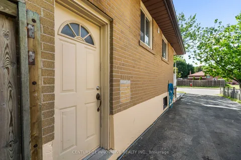 5 Avondale Boulevard, ON L6T 1H1