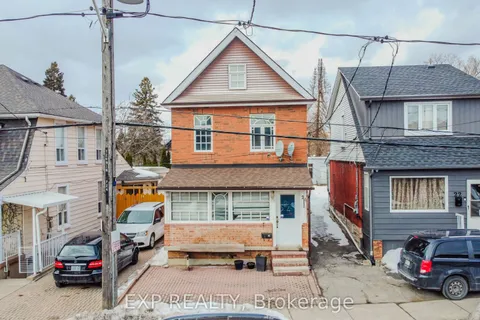 24 Goldwin Avenue, ON M6M 2C4