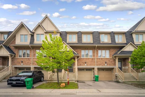 1306 Granrock Crescent, ON L5V 0E1