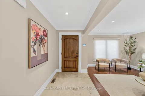 1779 Fifeshire Court, ON L5L 2T3
