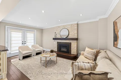 1779 Fifeshire Court, ON L5L 2T3