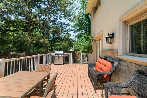 1779 Fifeshire Court, ON L5L 2T3