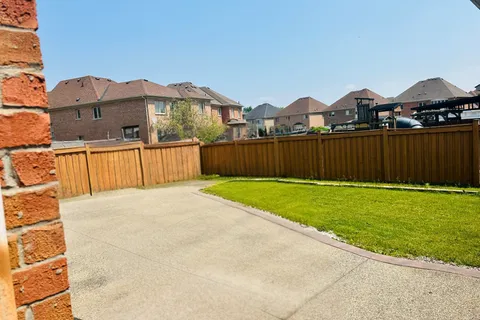 41 Cultivar Road, ON L6P 3M4