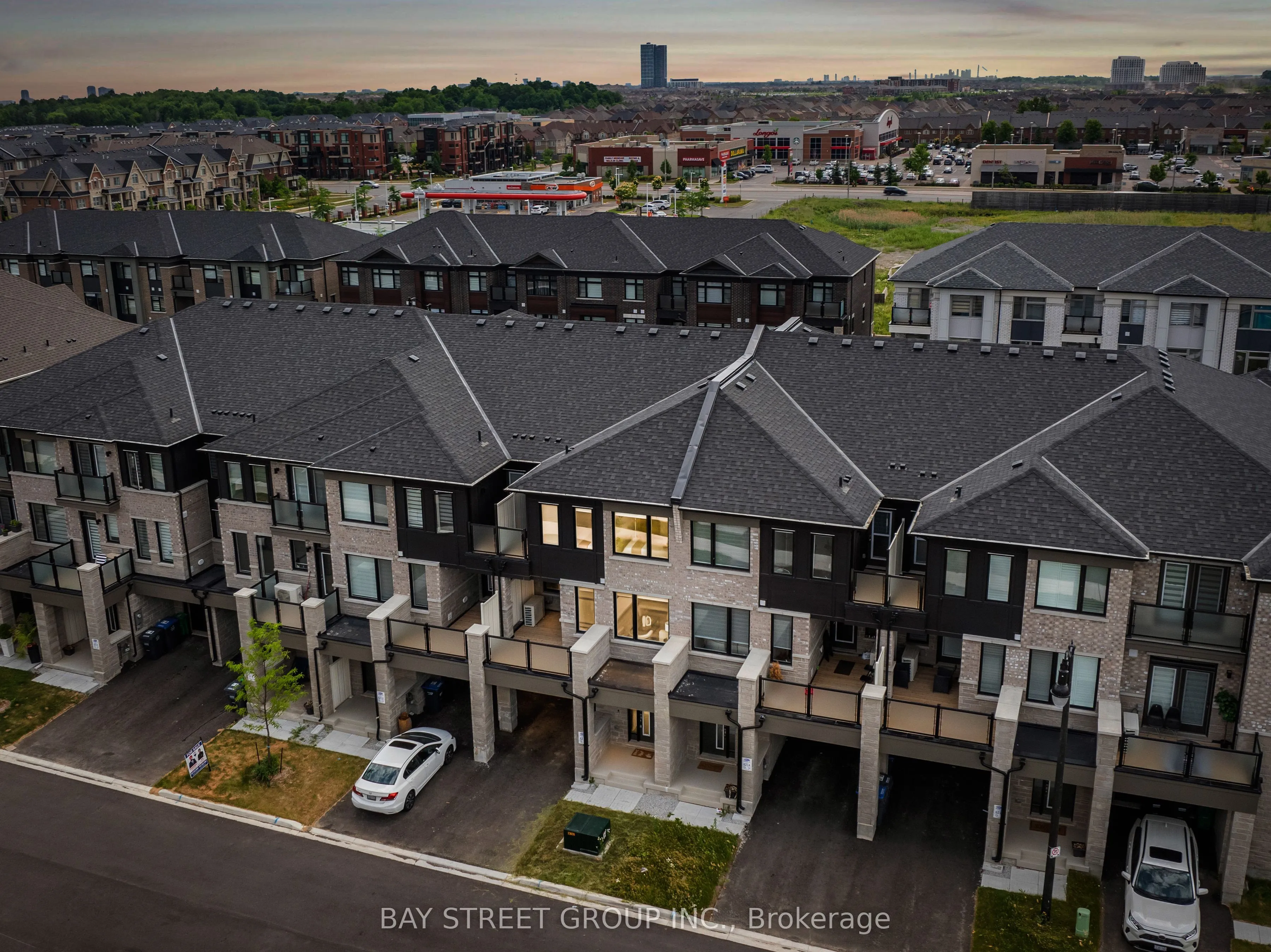 85 Melmar Street, ON L7A 5K8