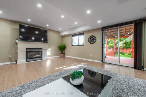 53 Biscayne Crescent, ON L9W 5B2