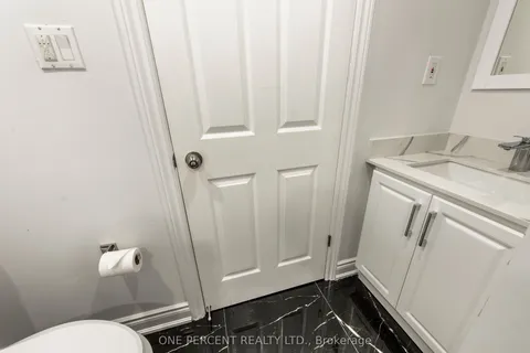 53 Biscayne Crescent, ON L9W 5B2