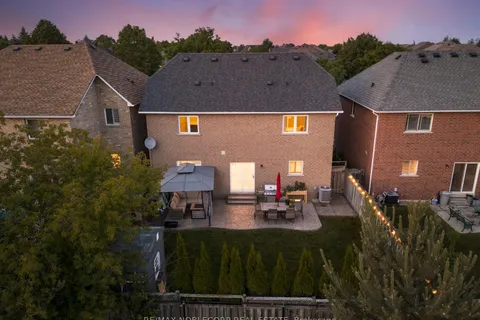 1857 Samuelson Circle, ON L5N 7Z2