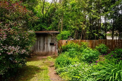 31 Forest Park Road, ON L9W 1A1