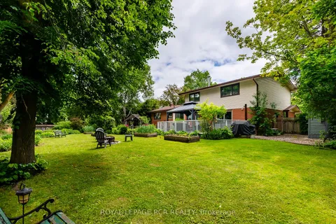 31 Forest Park Road, ON L9W 1A1