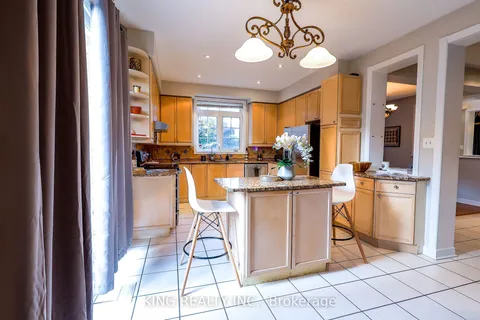 3073 Bentley Drive, ON L5M 6W3