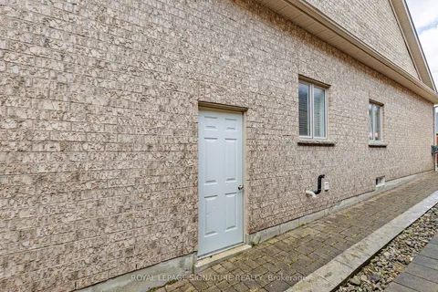 15 Concorde Drive, ON L6P 1V3