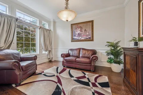 3168 Saddleworth Crescent, ON L6M 0A8