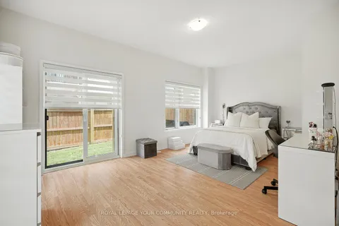 19 Heathrow Lane, ON L7E 2E1