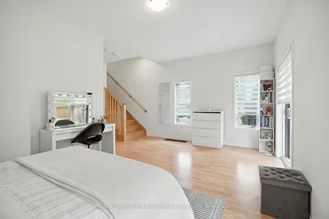19 Heathrow Lane, ON L7E 2E1