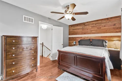 569 Phoebe Crescent, ON L7L 6H7