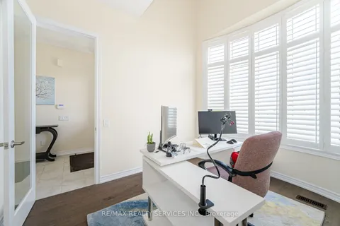 32 Albert Spencer Avenue, ON L7C 4G4