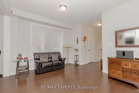 32 Ivor Crescent, ON L7A 4L6