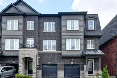 445 Ontario Street, ON L9T 9K3