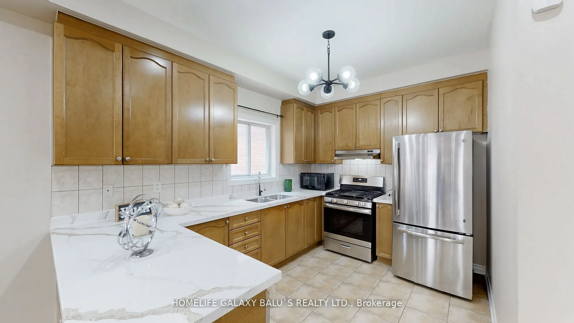 383 Comiskey Crescent, ON L5W 0C6