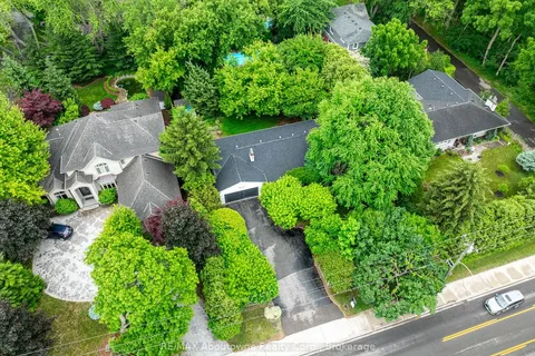 4312 Lakeshore Road, ON L7L 1A8