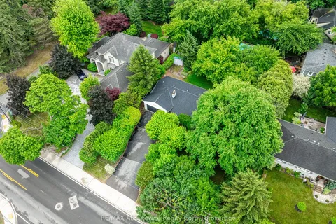 4312 Lakeshore Road, ON L7L 1A8
