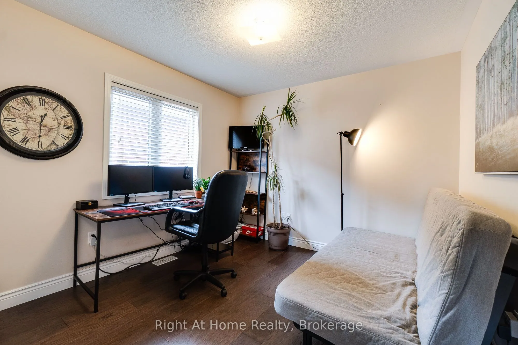 4269 Carrick Street, ON L7M 0N3