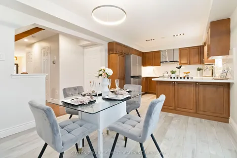 1150 Charlton Way, ON L9T 5Y8