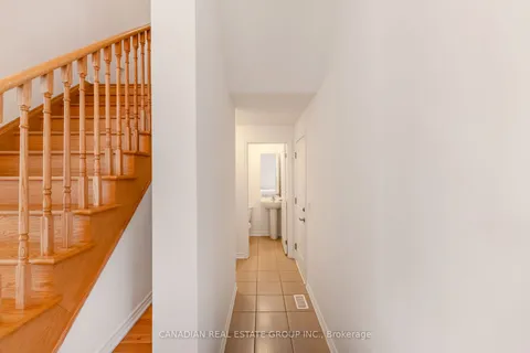 182 Thornbush Boulevard, ON L7A 0G4