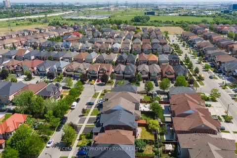 416 Meadowridge Court, ON L5W 0B6