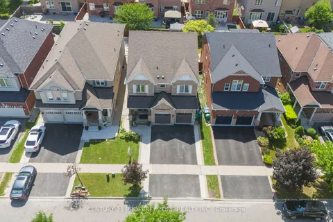 416 Meadowridge Court, ON L5W 0B6
