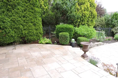2917 Coulson Court, ON L5M 5S8