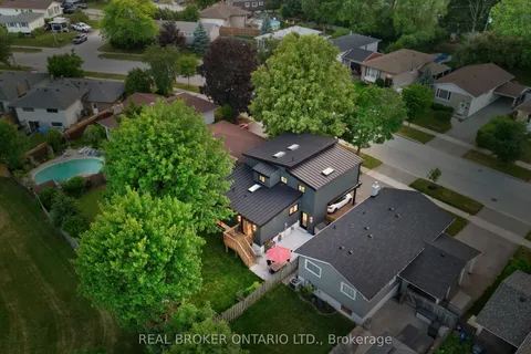 579 Chamberlain Road, ON L7L 2V2