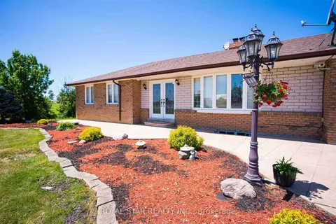 468 Mayfield Road, ON L7C 0Y5