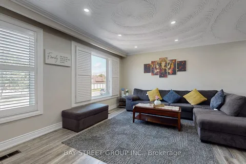 119 Derrydown Road, ON M3J 1R6
