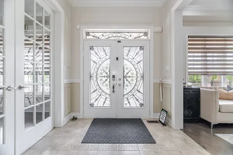 110 Lloyd Sanderson Drive, ON L6Y 0G8