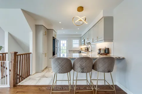 1000 Asleton Boulevard, ON L9T 9L6