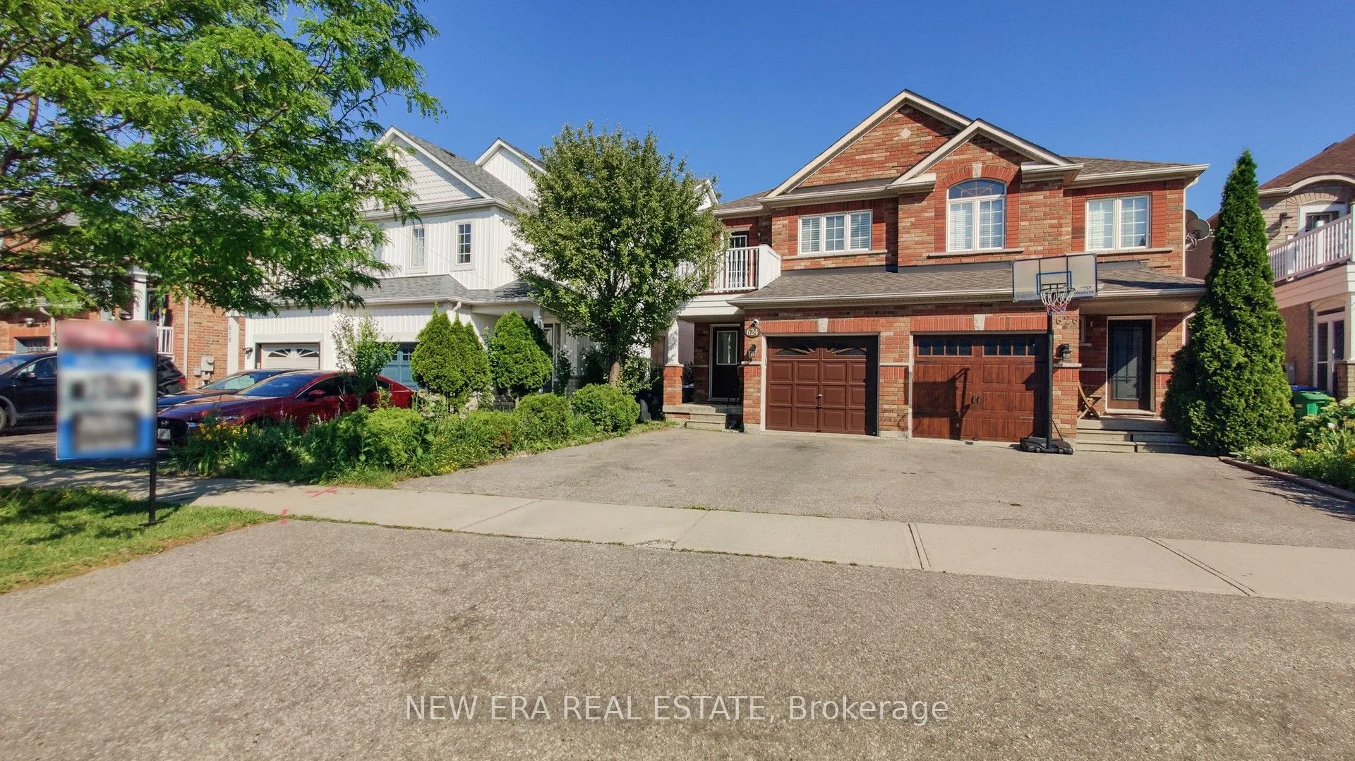 624 Rossellini Drive, ON L5W 1M3