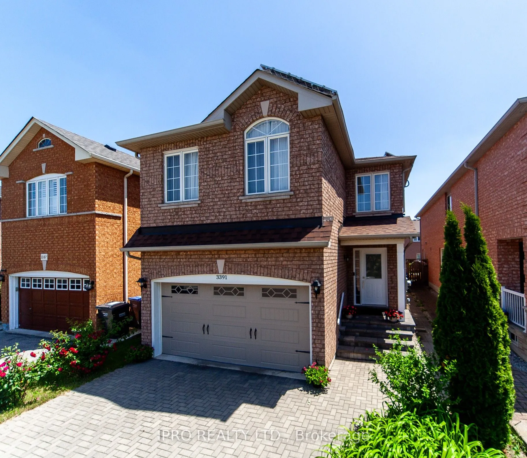 3391 Crimson King Circle, ON L5N 8N1