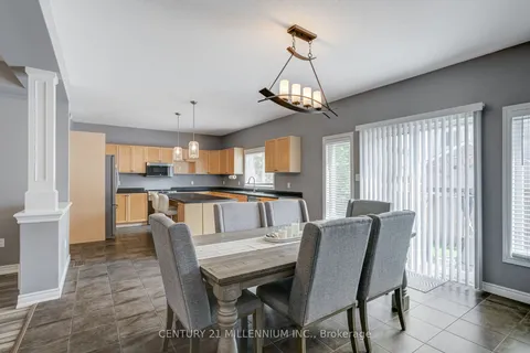 82 Wardlaw Avenue, ON L9W 6M3