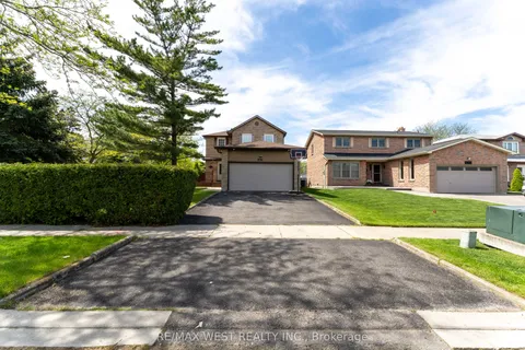991 Mannington Lane, ON L4W 3X6
