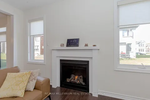 639 Bearberry Place, ON L9E 1V2