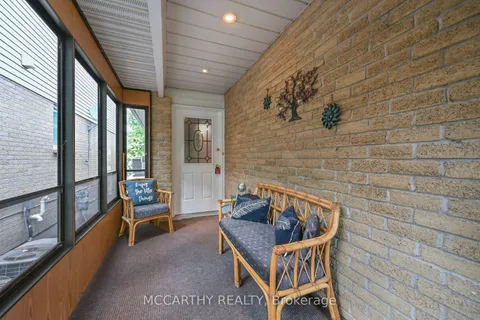15 Andrew Avenue, ON L9W 4E5