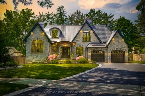 1282 Catchacoma Court, ON L5H 2X6