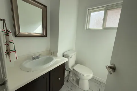 2710 Los Palmas Court, ON L5N 2G7