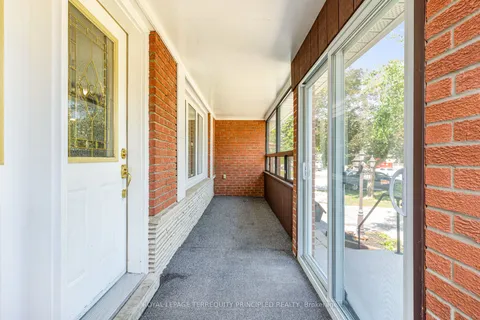 485 Rathburn Road, ON M9C 3S9